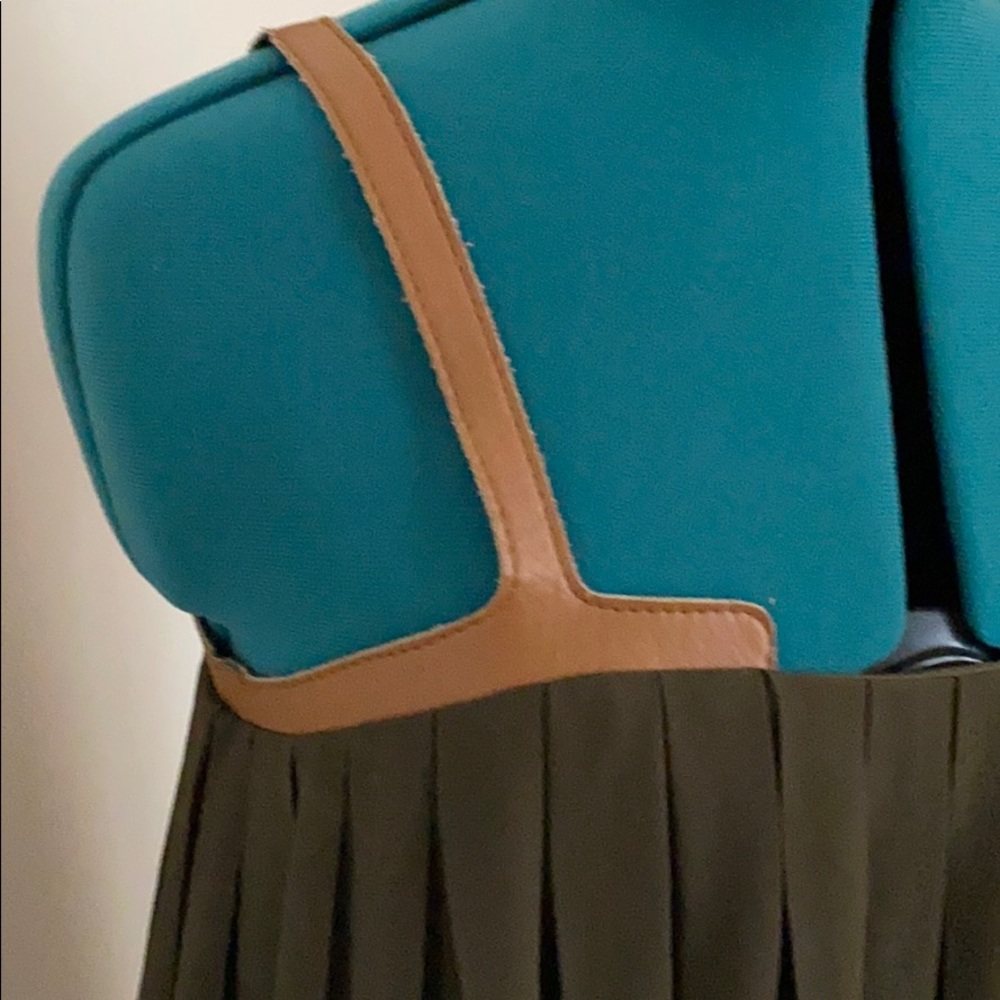 Pleated chiffon strap dress! - Picture 2 of 5